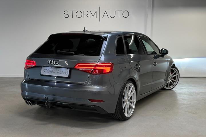 Grå Audi A3 fra 2017