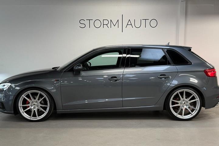 Grå Audi A3 fra 2017