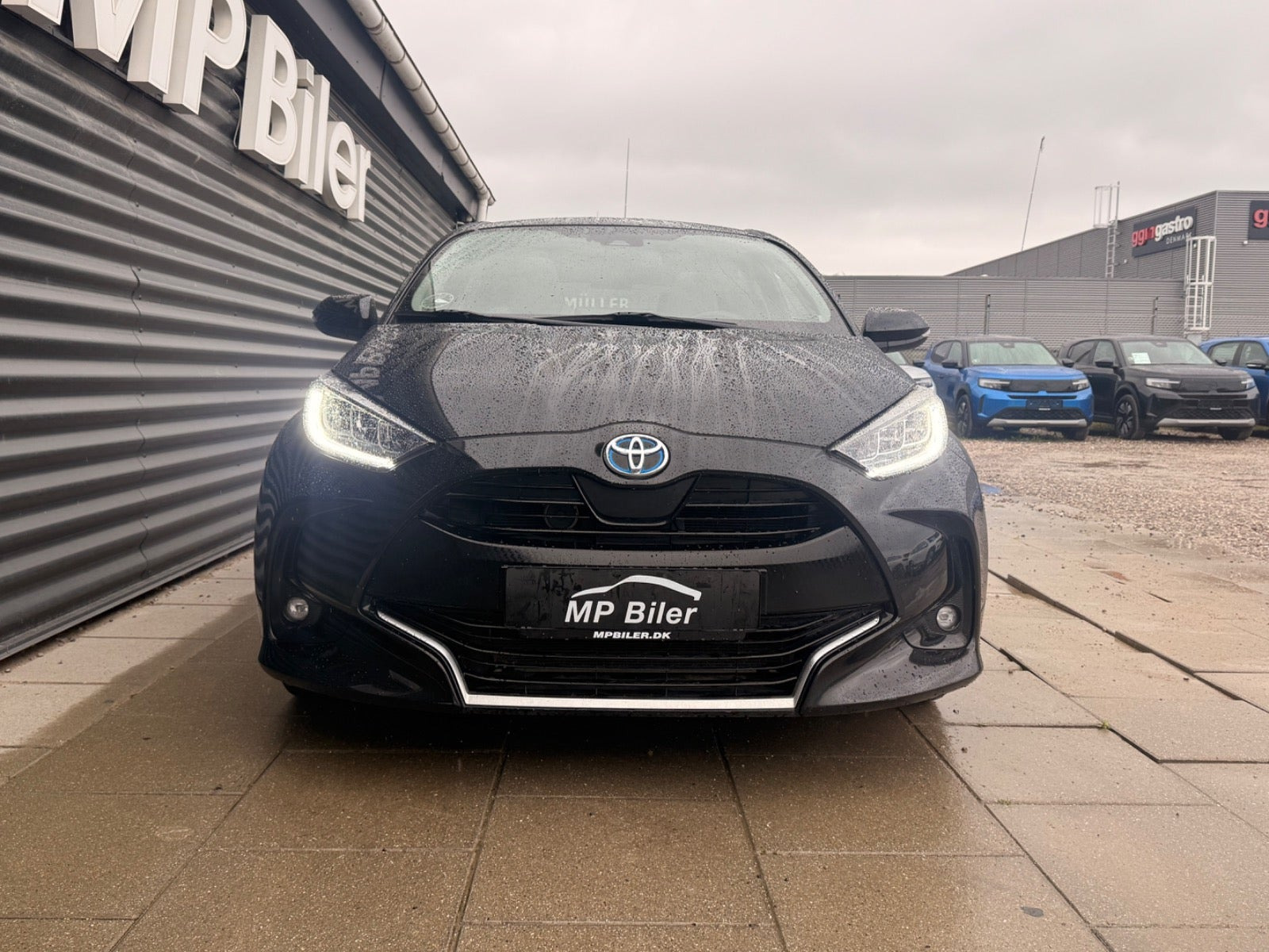 Sort Toyota Yaris fra 2020