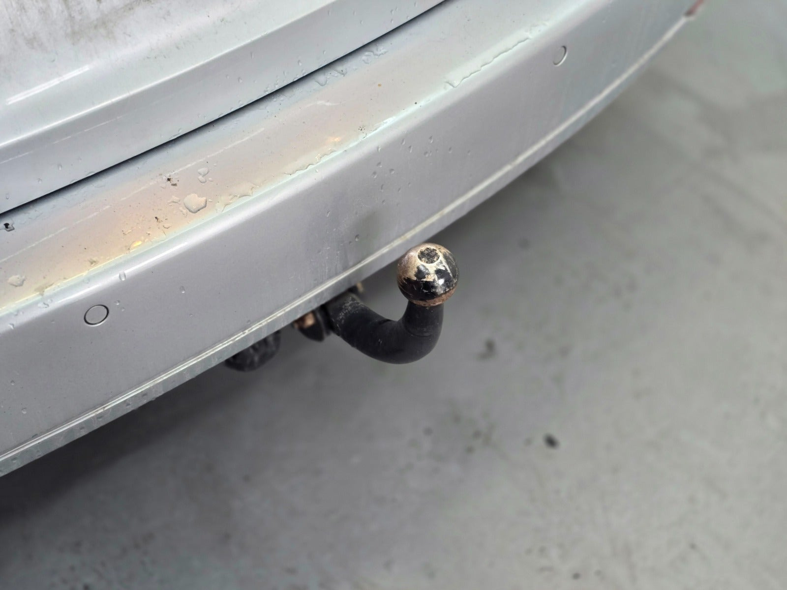Sølv VW Touran fra 2011