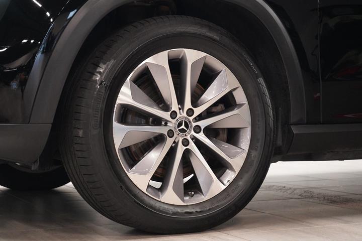 Sort Mercedes GLE350 de fra 2022