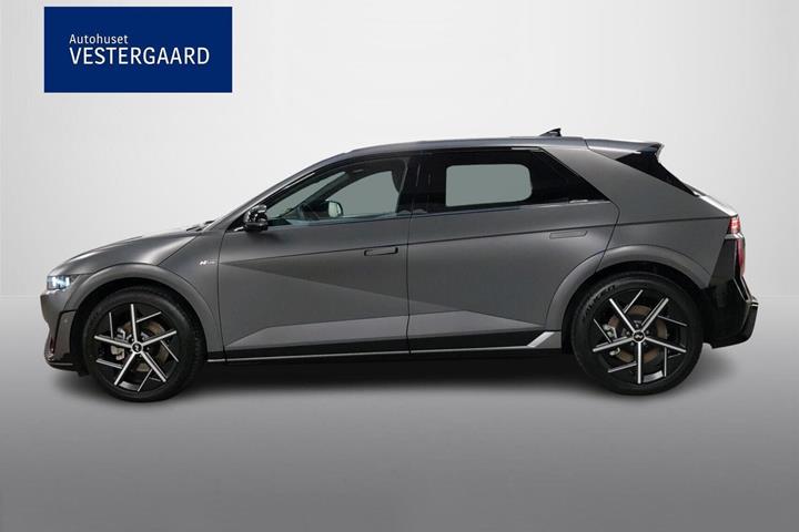 Grå Hyundai Ioniq 5 fra 2026