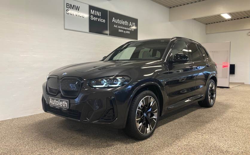 BMW iX3 Charged Plus M-Sport