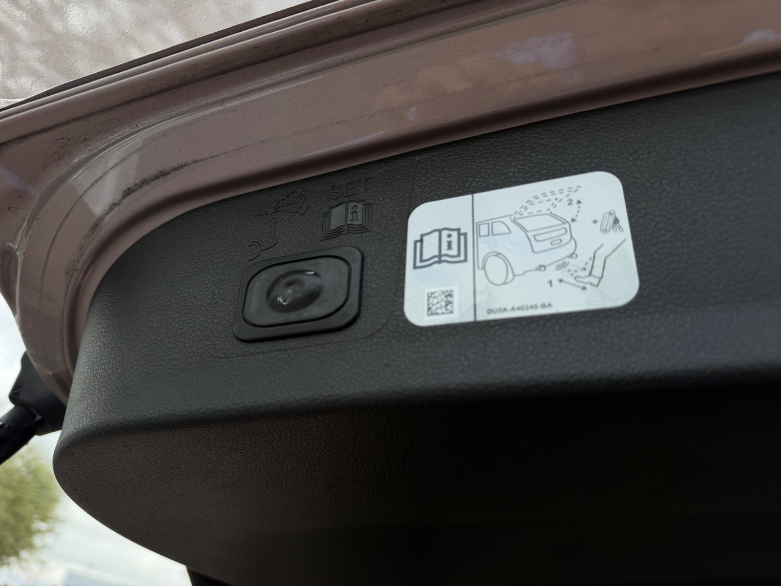 Sort Ford Kuga fra 2019