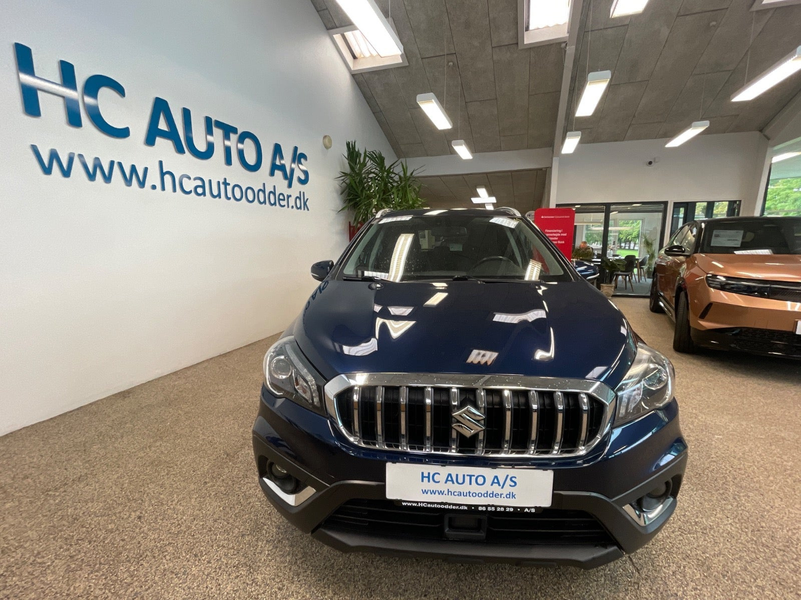 Blå Suzuki S-Cross fra 2021