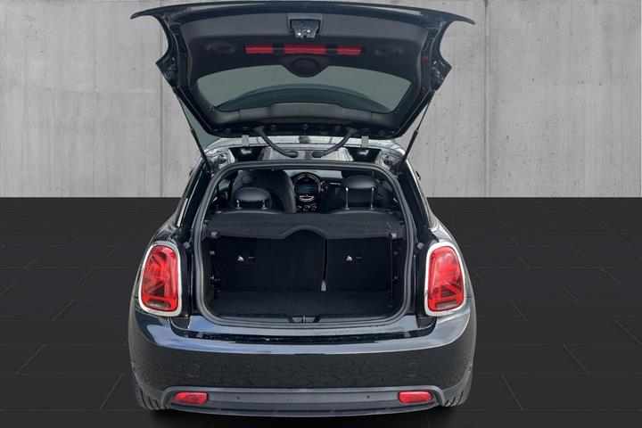 Sort Mini Cooper SE fra 2022