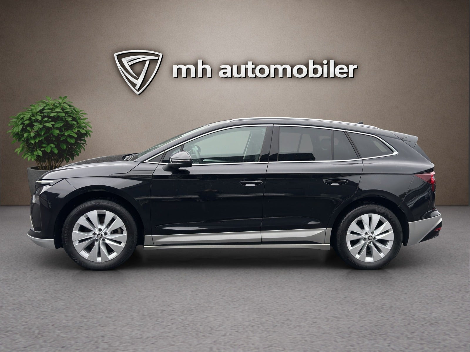 Sort Skoda Enyaq fra 2026