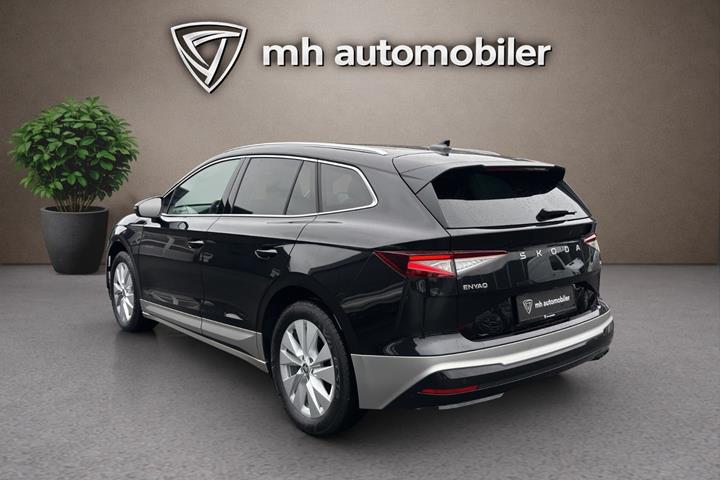 Sort Skoda Enyaq fra 2026