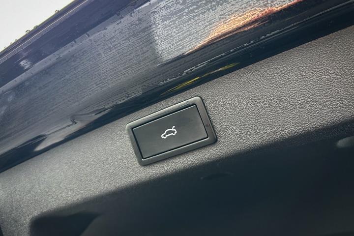 Sort Skoda Enyaq fra 2026