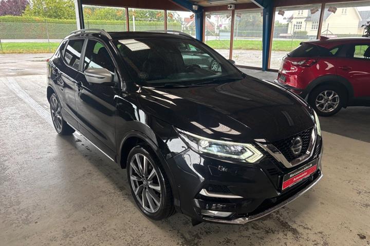 Sort Nissan Qashqai fra 2019