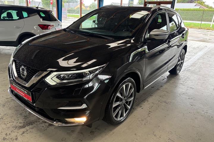 Sort Nissan Qashqai fra 2019
