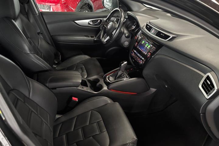 Sort Nissan Qashqai fra 2019
