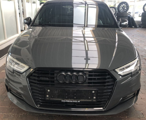 Grå Audi A3 fra 2018