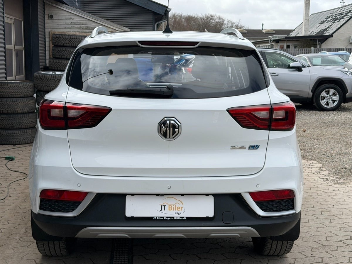 Hvid MG ZS fra 2021