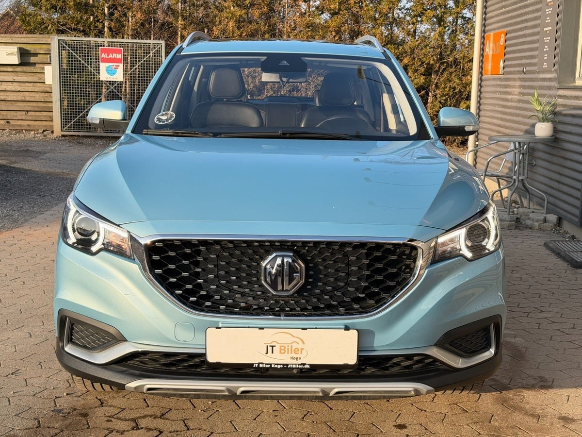Blå MG ZS fra 2020