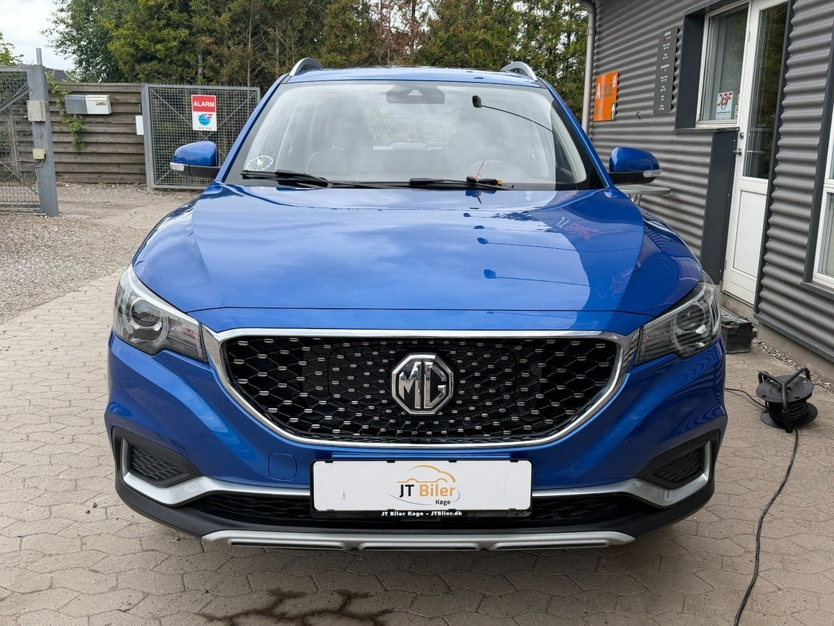 Blå MG ZS fra 2021