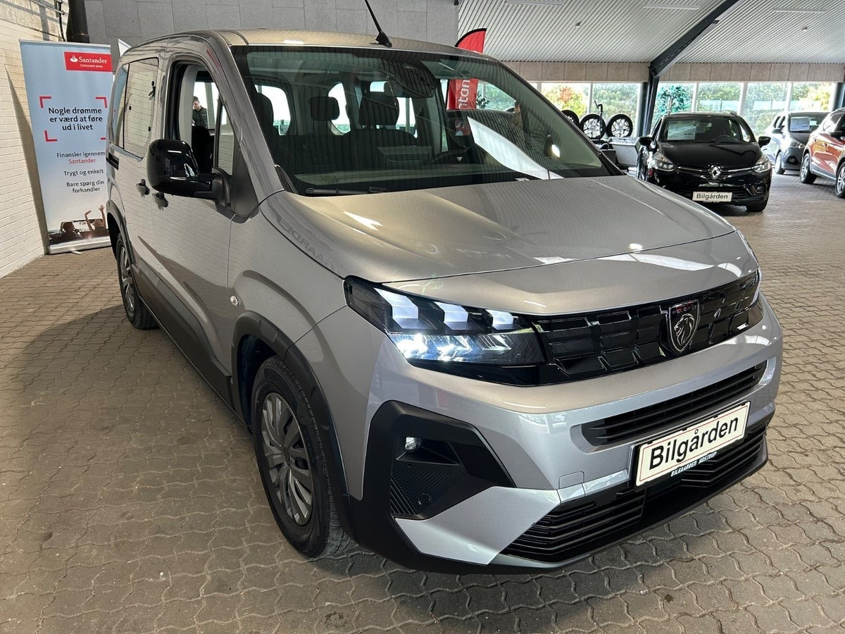 Grå Peugeot e-Rifter fra 2024