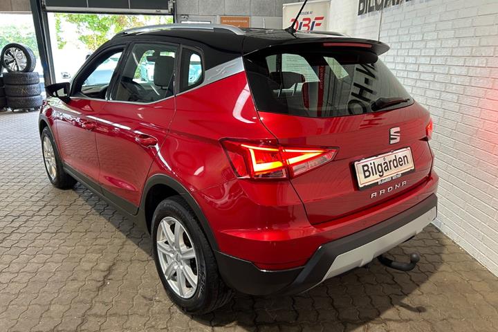 Rød Seat Arona fra 2019