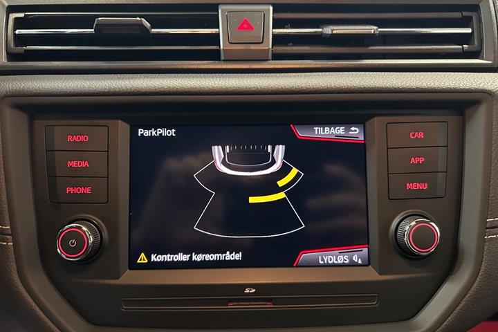 Rød Seat Arona fra 2019