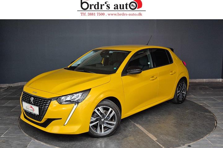 Gul Peugeot 208 fra 2022 set udefra