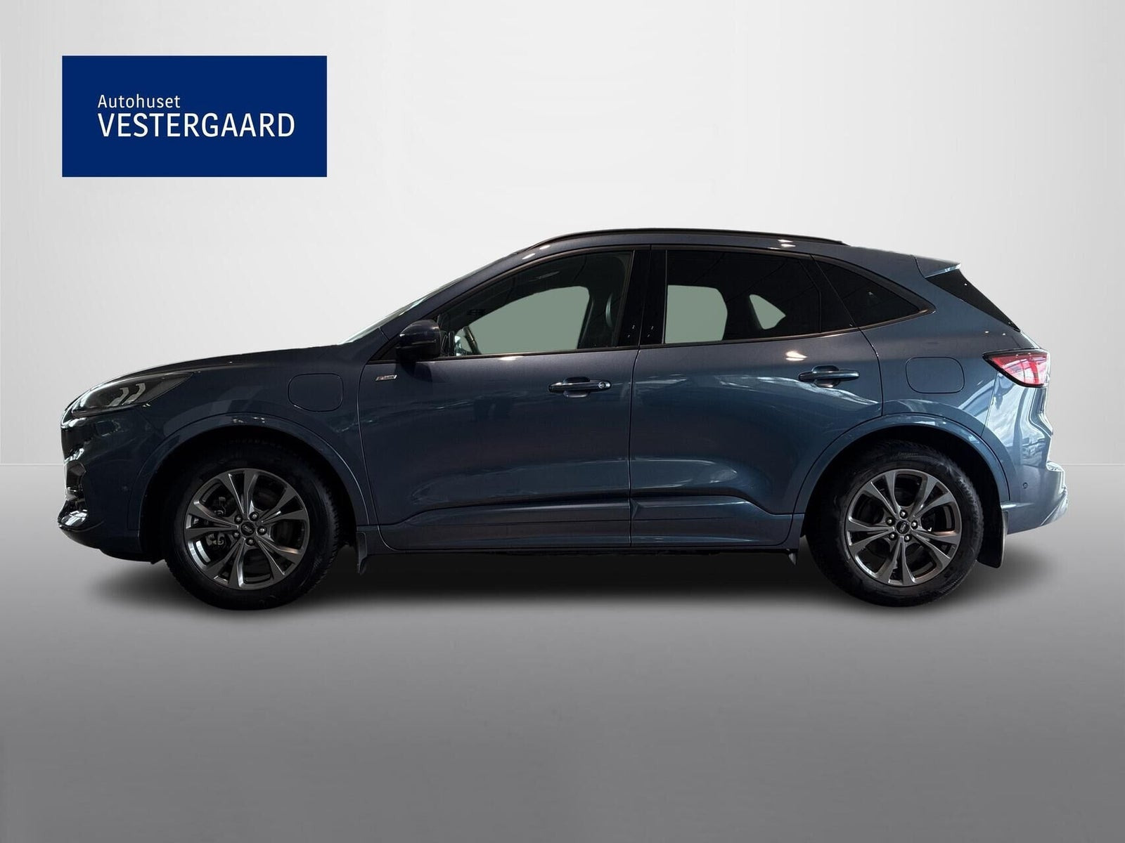 Blå Ford Kuga fra 2020
