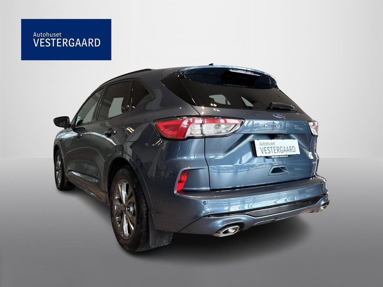 Blå Ford Kuga fra 2020