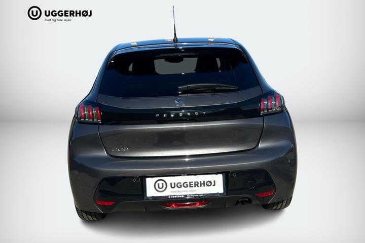 Grå Peugeot 208 fra 2021