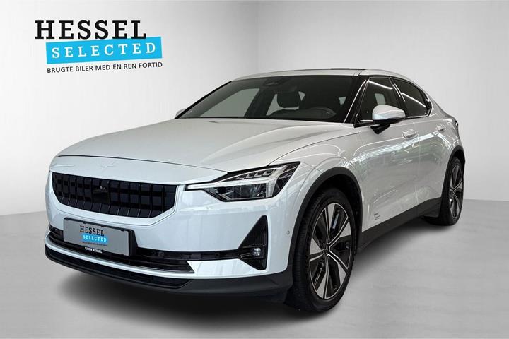 Hvid Polestar 2 fra 2023 set udefra