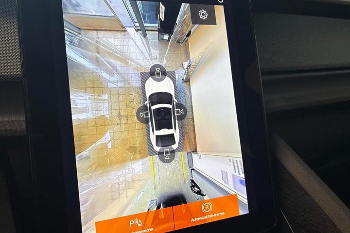 Hvid Polestar 2 fra 2023