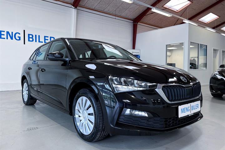 Sort Skoda Scala fra 2021