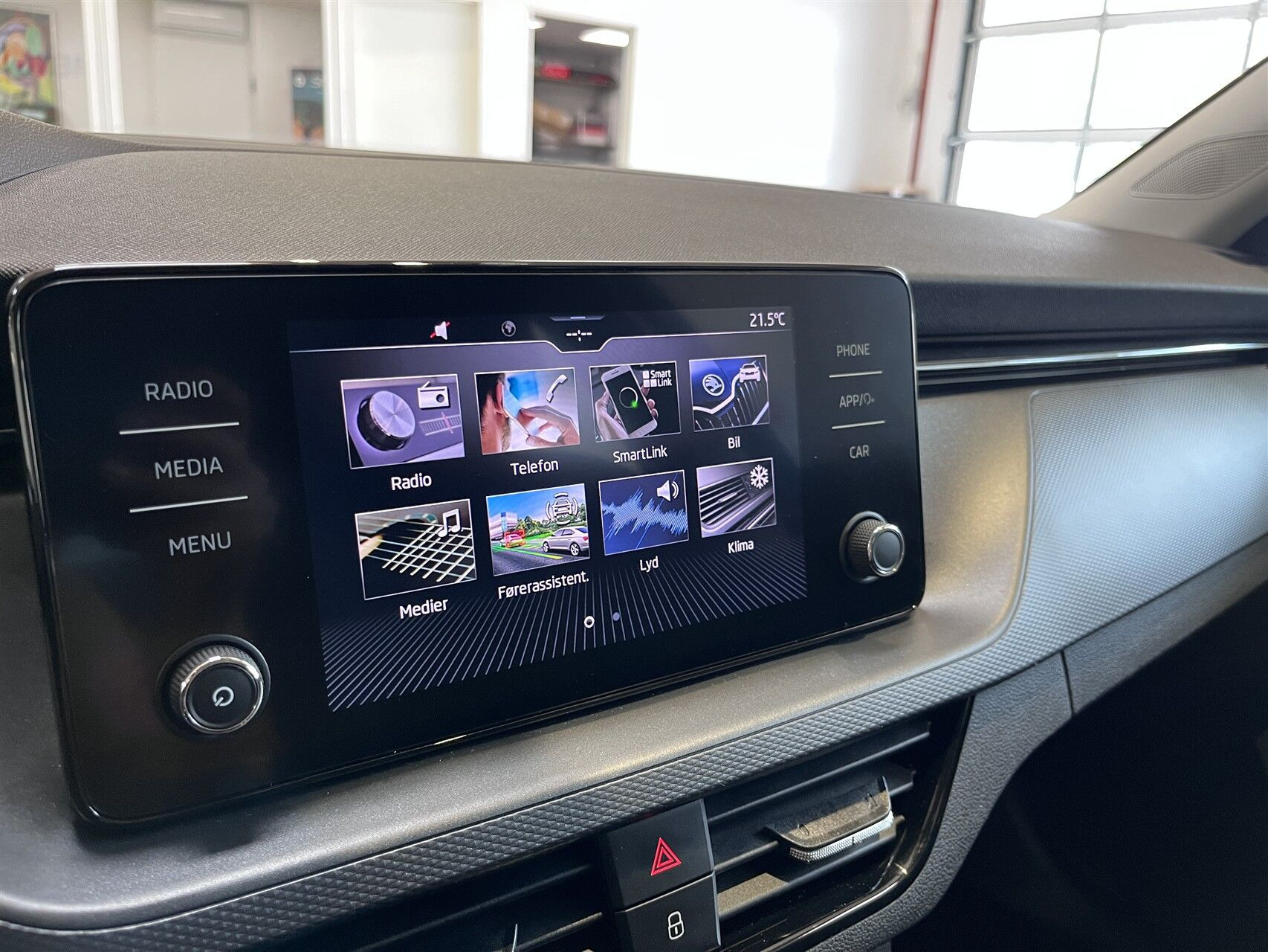 Sort Skoda Scala fra 2021