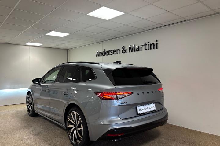 Grå Skoda Enyaq fra 2026
