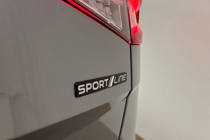 Grå Skoda Enyaq fra 2026