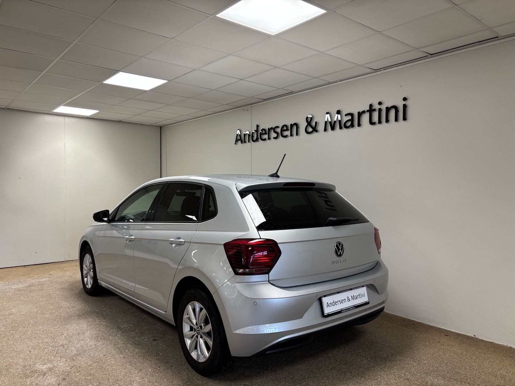 Sølv VW Polo fra 2021