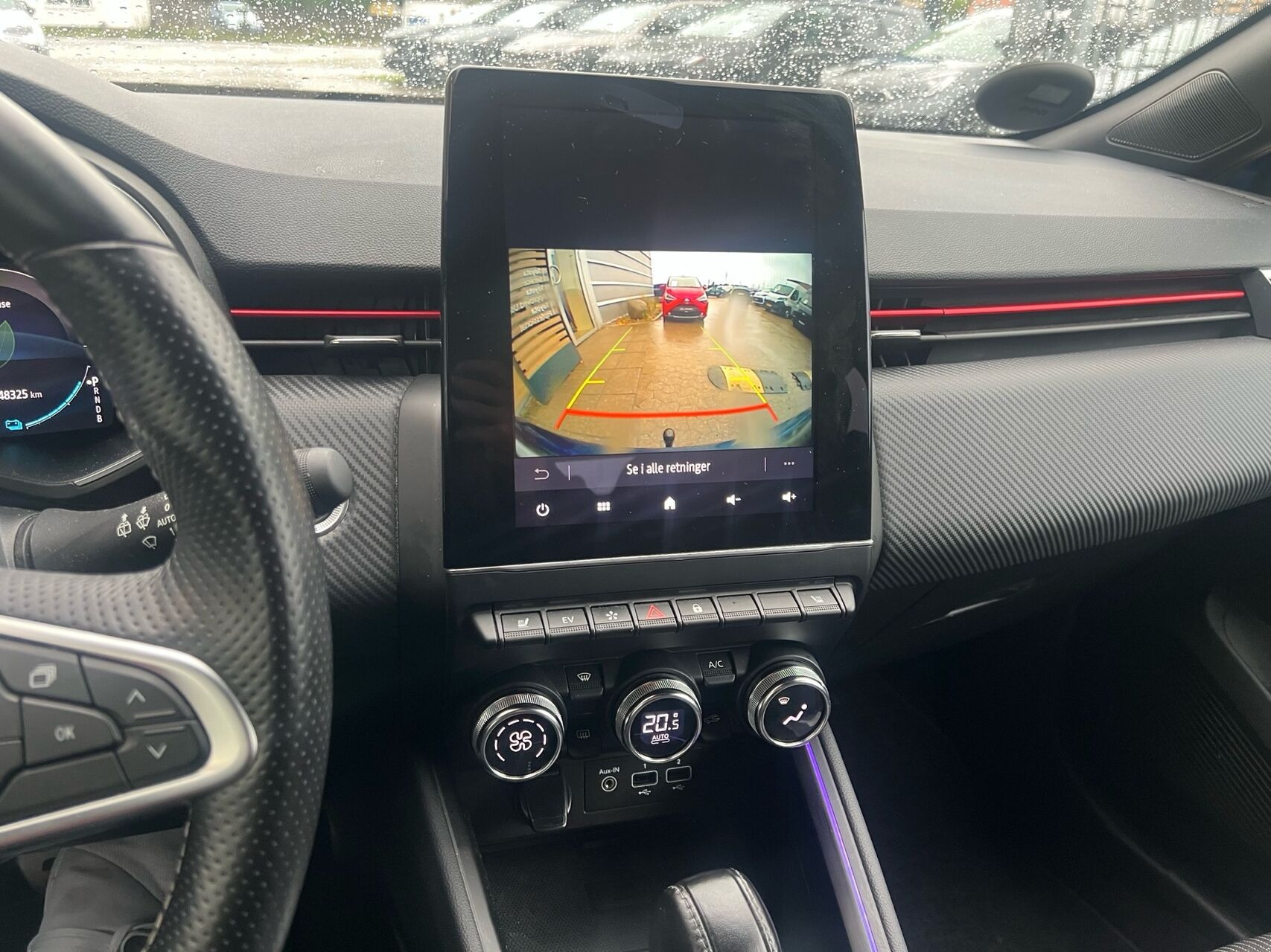 Blå Renault Clio fra 2023