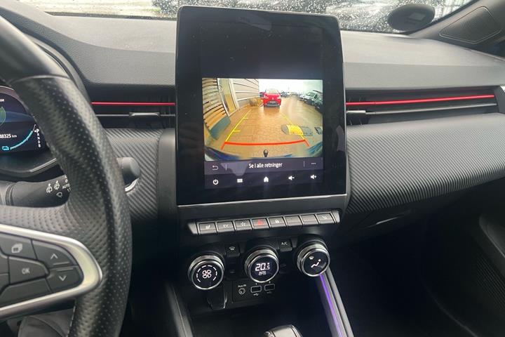 Blå Renault Clio fra 2023