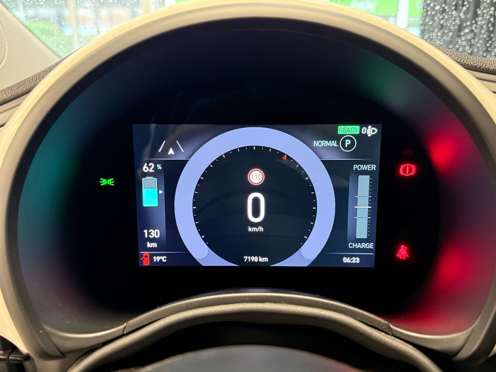 Hvid Fiat 500e fra 2023