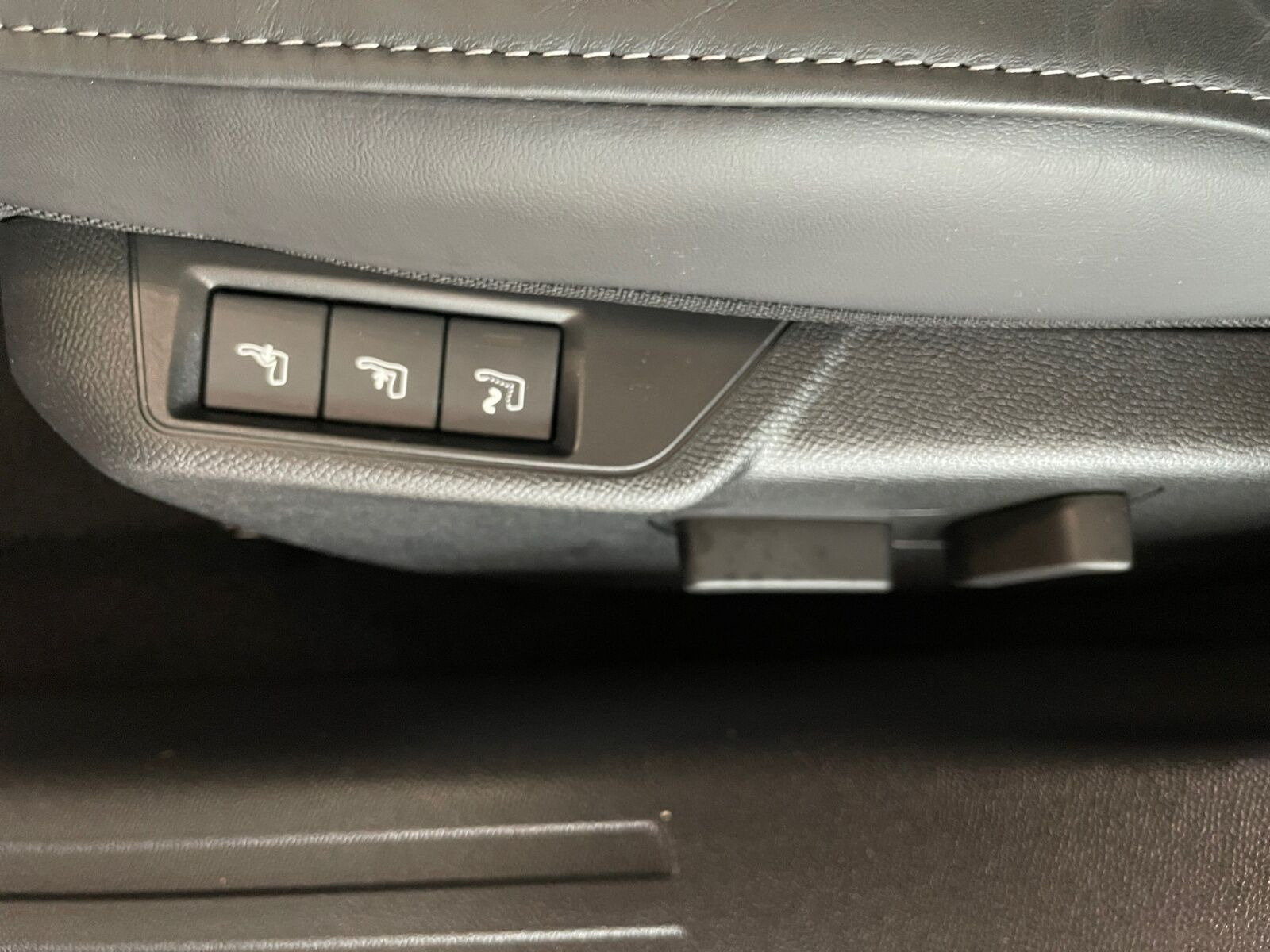 Rød DS DS3 Crossback fra 2025