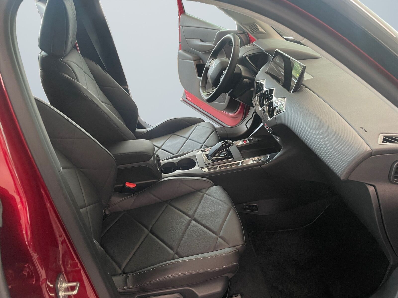 Rød DS DS3 Crossback fra 2025