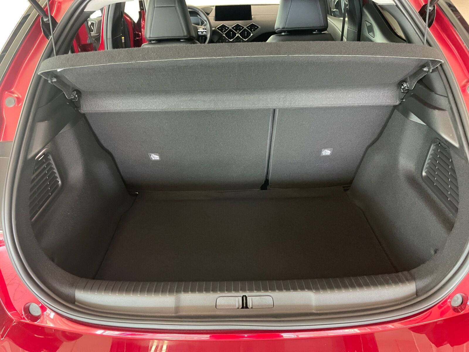 Rød DS DS3 Crossback fra 2025
