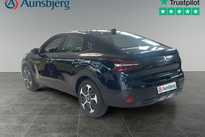 Blå Citroën ë-C4 X fra 2025