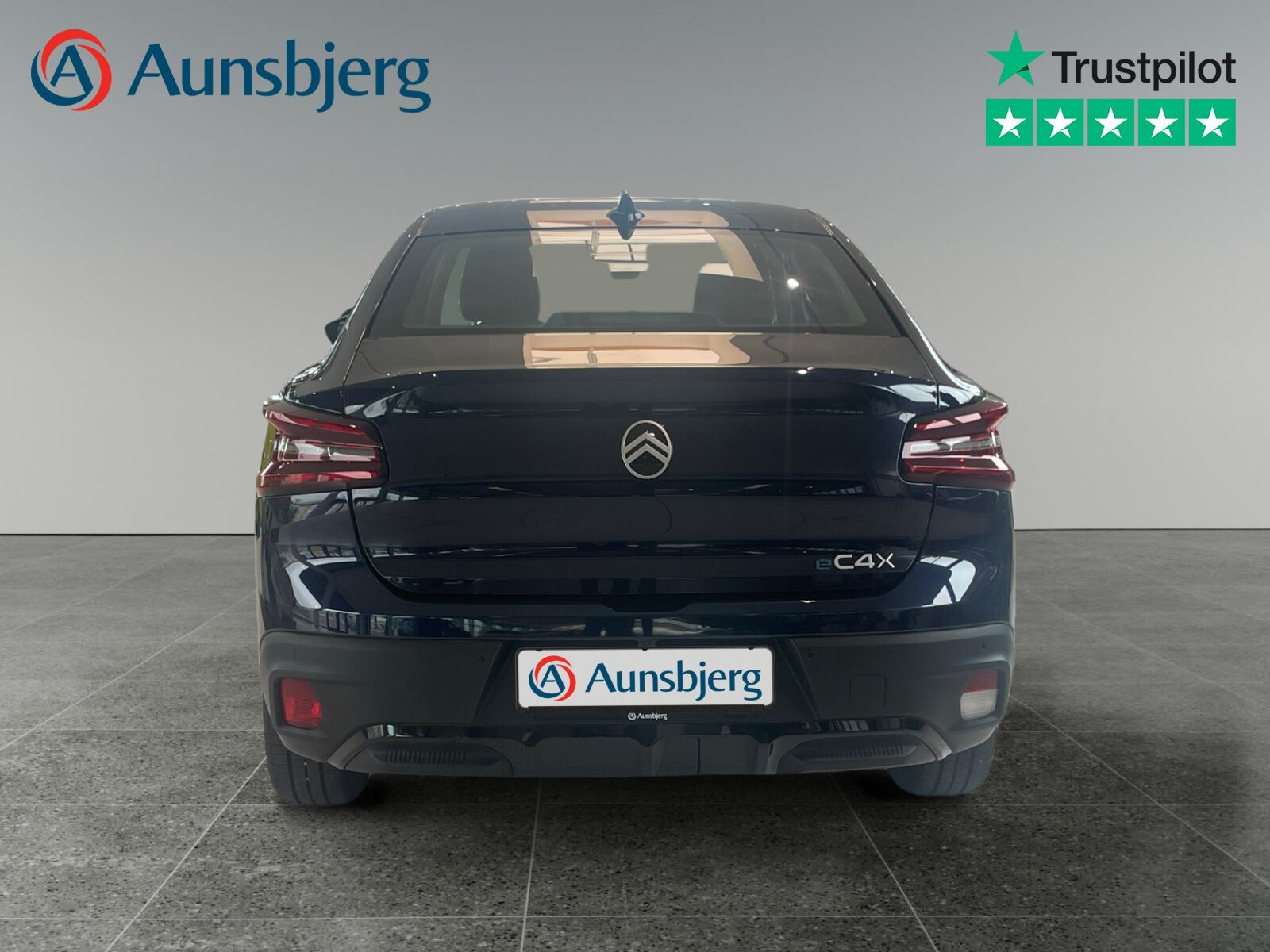 Blå Citroën ë-C4 X fra 2025
