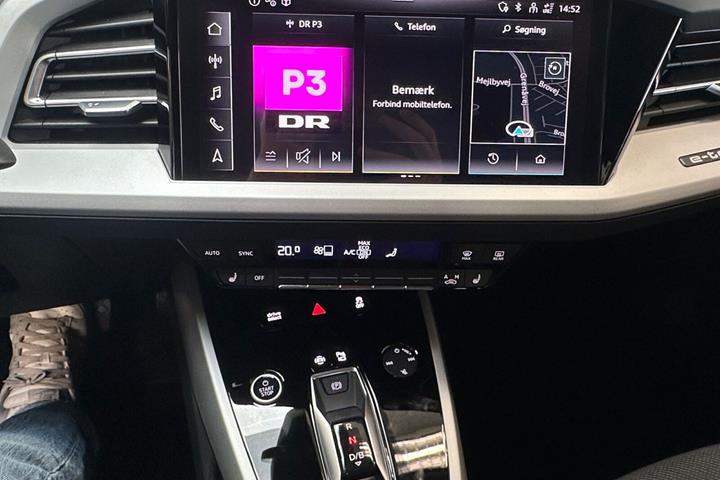Hvid Audi Q4 fra 2023