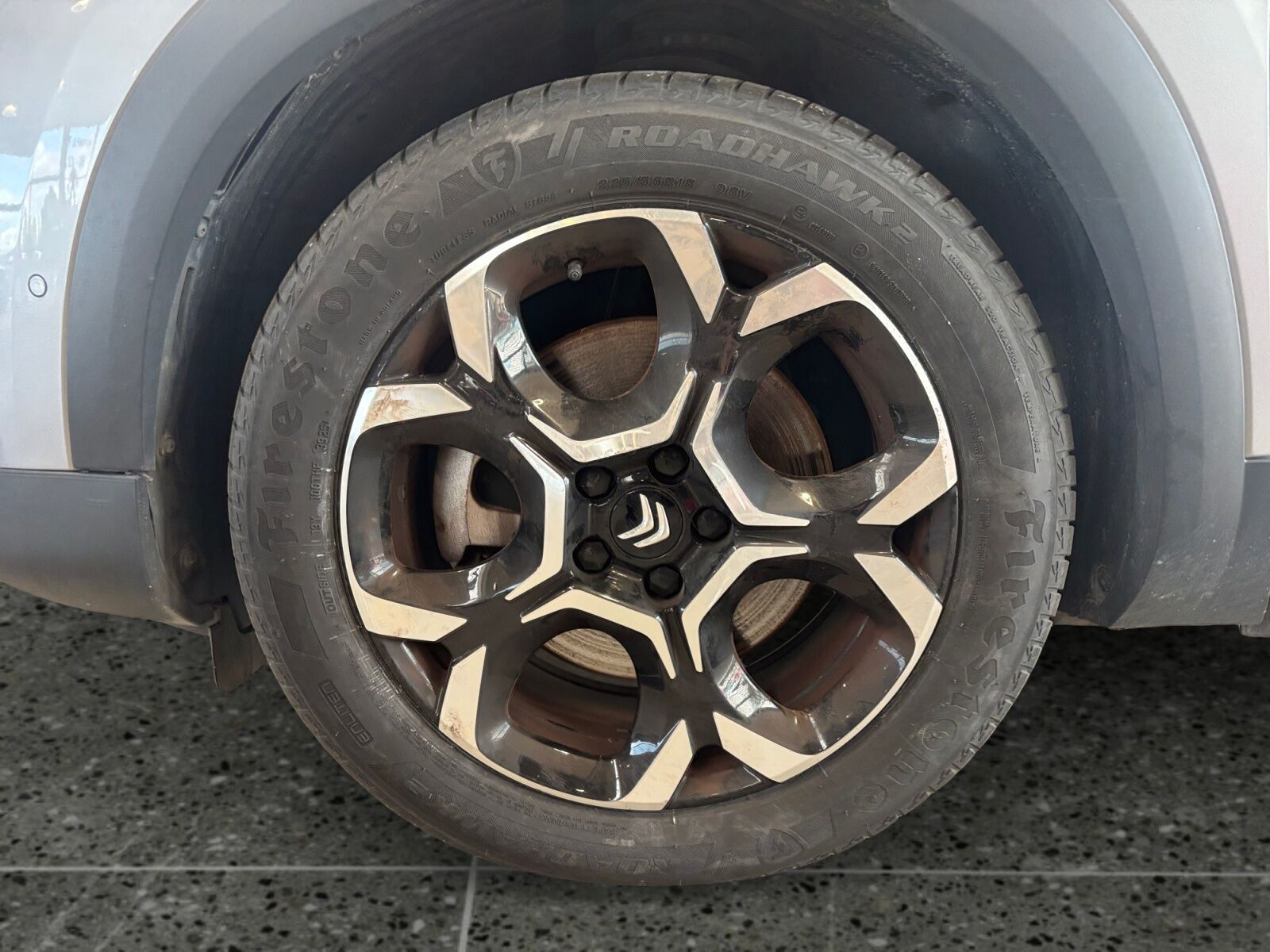 Grå Citroën C5 Aircross fra 2024