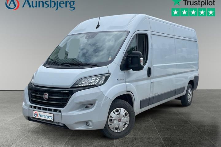 Grå Fiat E-Ducato fra 2021