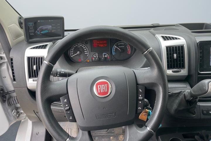 Grå Fiat E-Ducato fra 2021