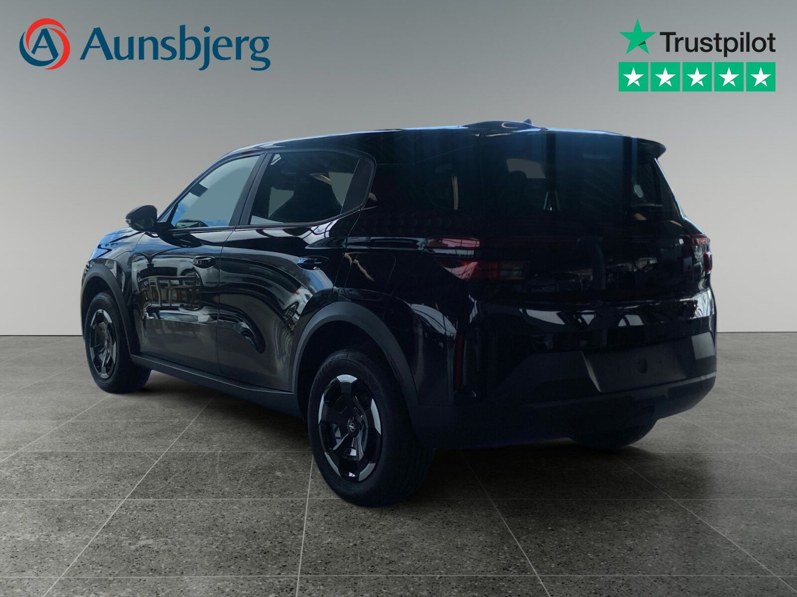 Sort Opel Frontera fra 2025