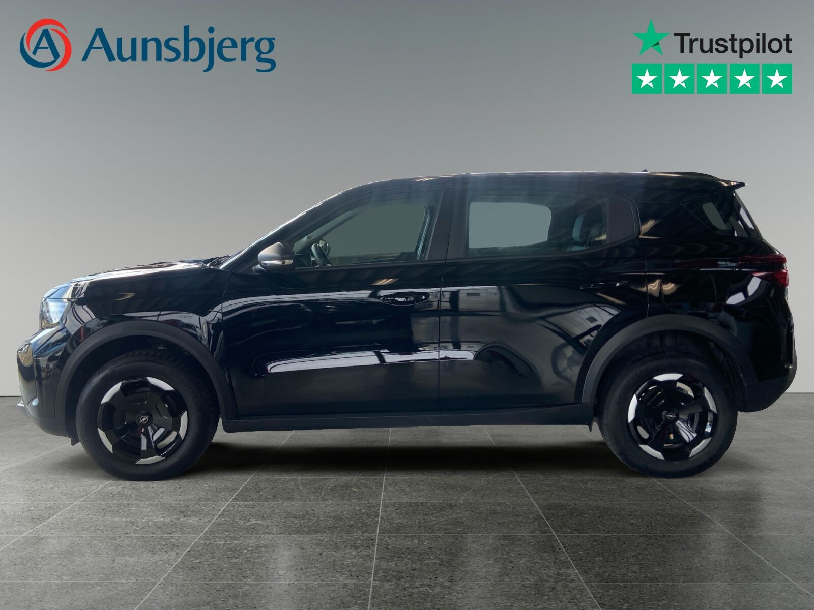 Sort Opel Frontera fra 2025