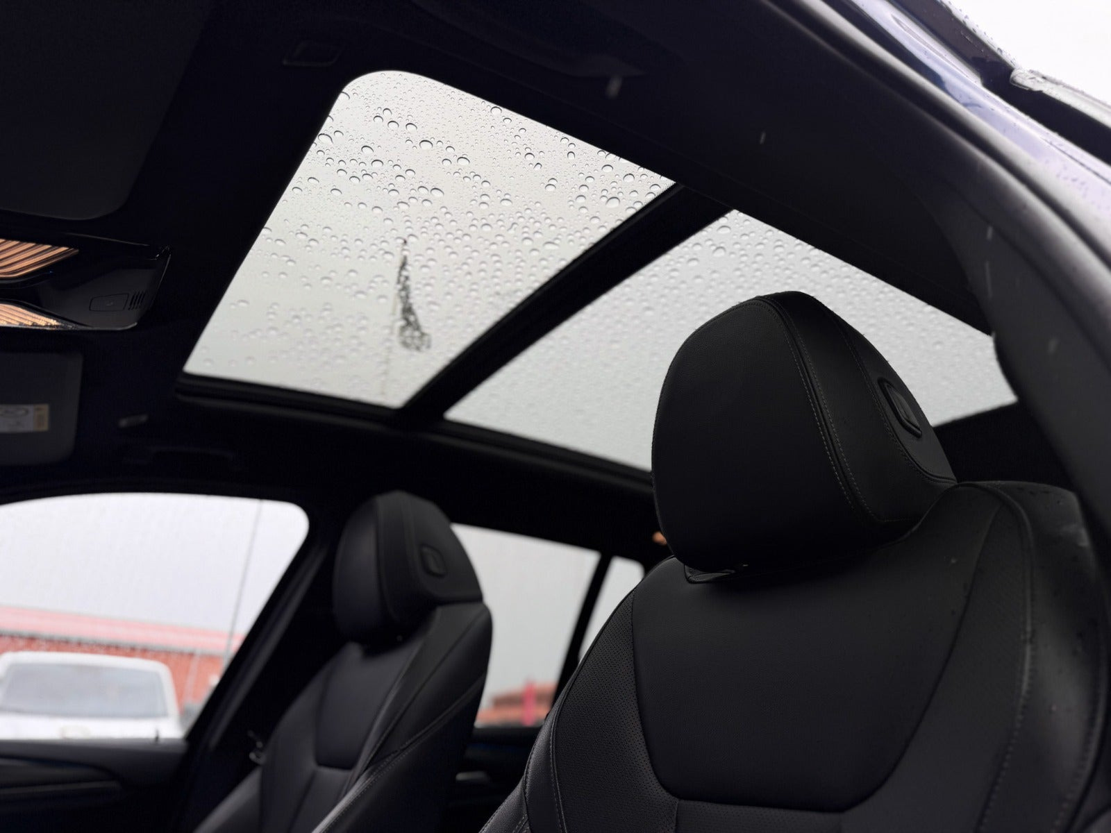 Blå BMW iX3 fra 2023
