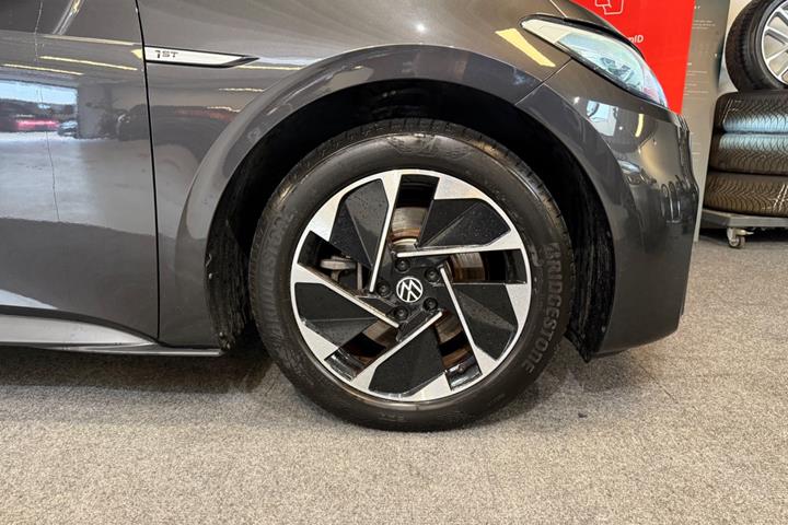 Grå VW ID.3 fra 2021